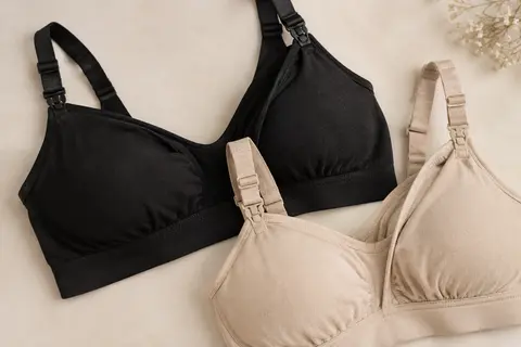 Deux soutiens-gorge d’allaitement Seitop noir et beige, avec bonnets souples et bretelles réglables
